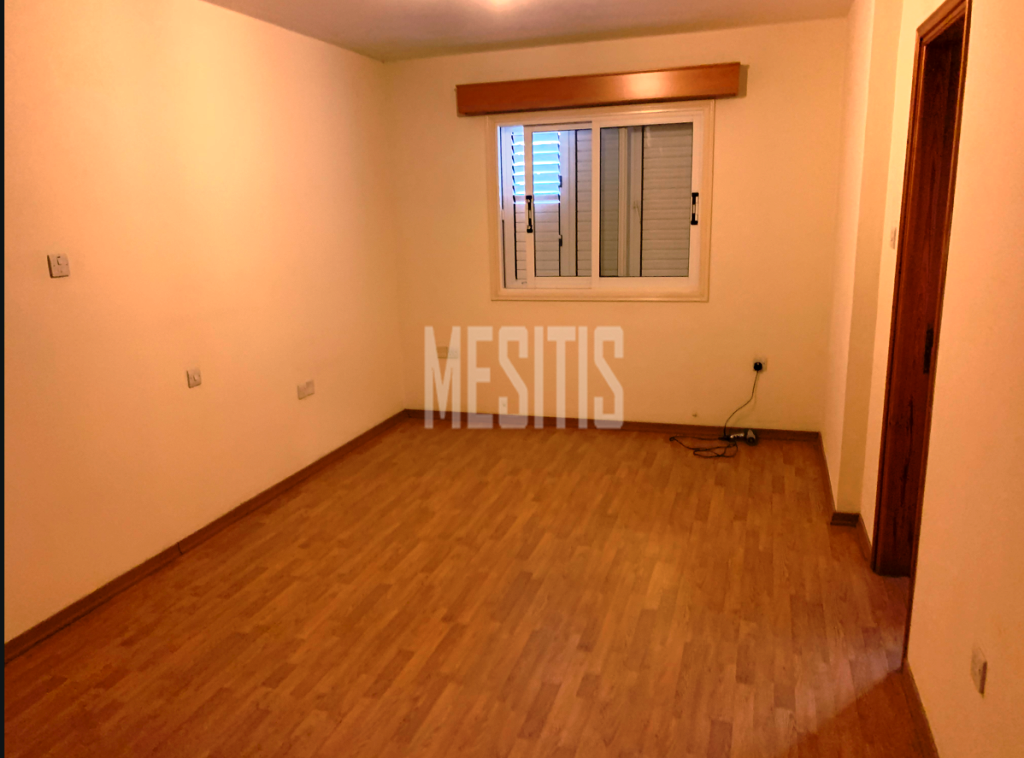 detached-4-bedroom-plus-attic-house-in-lakatamia-nicosia-21338