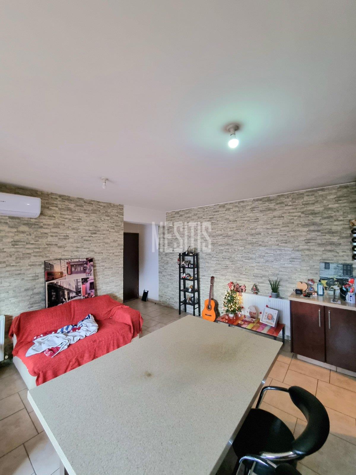 Modern 1 bedroom Apartment for sale in Latsia.
In a cul-de-sac, furnished and electrical appliances. With 2 covered parking spaces. #39156-8