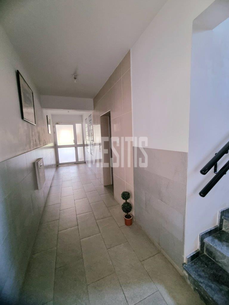 Modern 1 bedroom Apartment for sale in Latsia.
In a cul-de-sac, furnished and electrical appliances. With 2 covered parking spaces. #39156-12