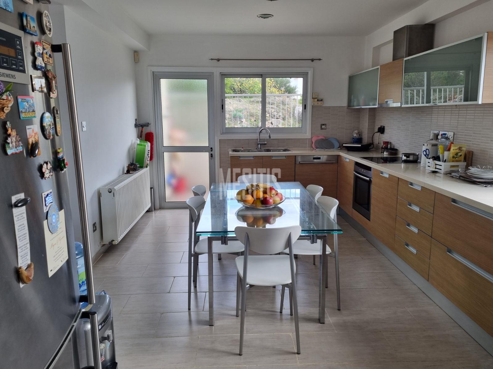 3 Βedroom Τop Floor Apartment For Sale In A Prime Location With Large Spaces And Incredible Aesthetics Αnd Views To All Of Nicosia #30861-7
