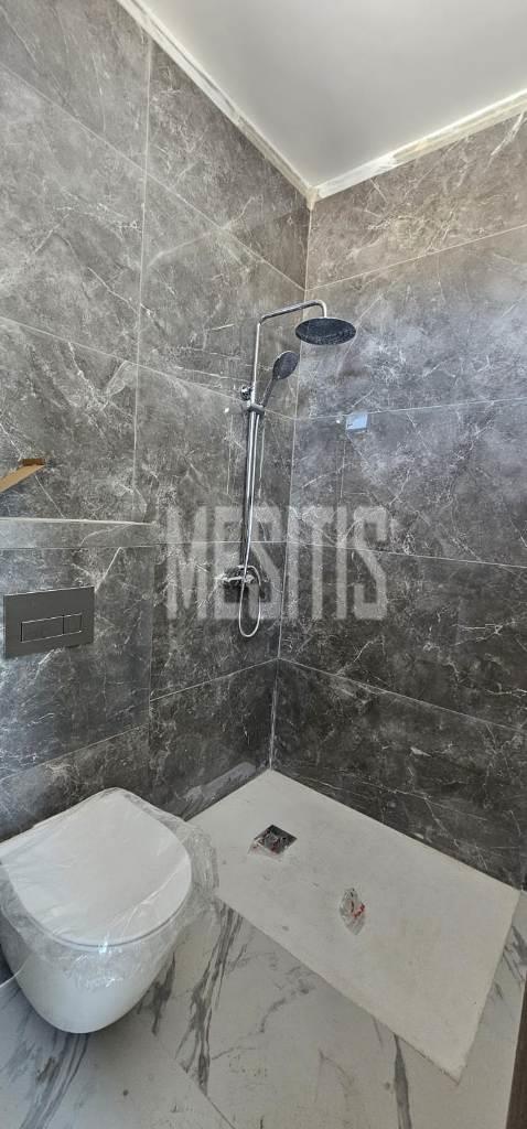 Ready To Move In 2 Bedroom Penthouse With Roof Garden For Sale in Livadia, Larnaca #37967-8